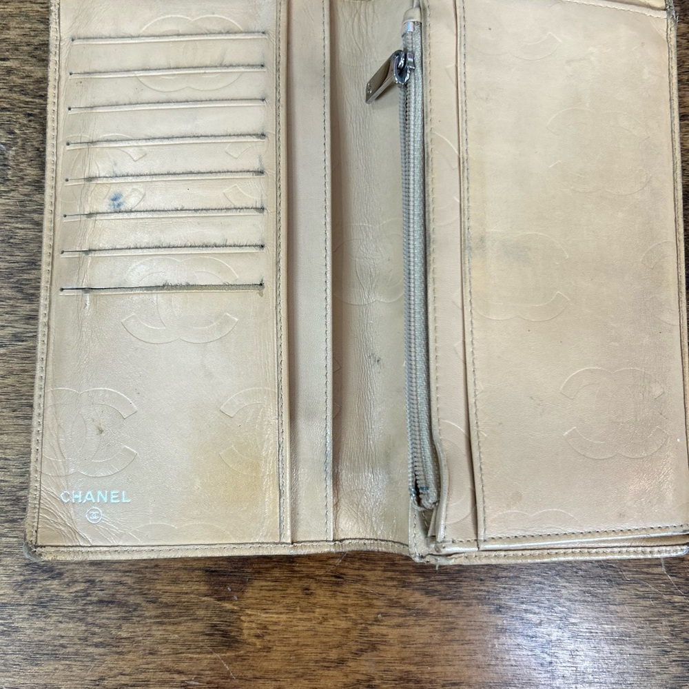 CHANEL Cambon Quilted Yen Light Brown Long Wallet - Picture 4 of 16